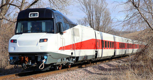 Uno de los Talgo 8 vendidos a Nigeria fabricado para el Estado de Wisconsin estacionado en Shawnee, Kansas. CC BY SA TYLER SILVEST