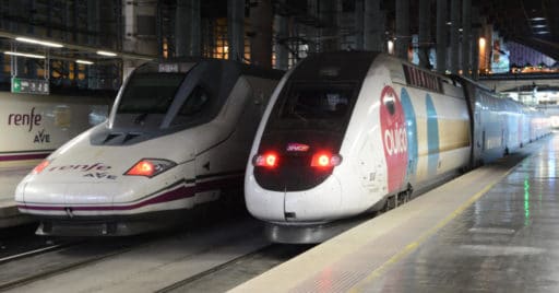 Los trenes de Renfe a Alicante y de Ouigo a Valencia estrenarán el Túnel del Botánico. MIGUEL BUSTOS
