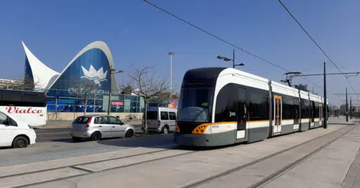 Unidad 4216 haciendo las primeras pruebas de la línea 10 del metro de Valencia. © VÍA ESTRECHA VALENCIANA.