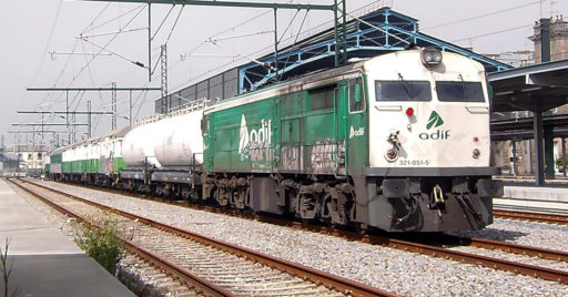 Las nuevas locomotoras de Adif relevarán a las veteranas 321 y 319. IAGO_GV.