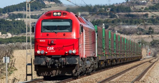 Tren de Takargo con vagones de Tramesa circulando entre Castellbisbal y Sagunto. JACOB BONET.
