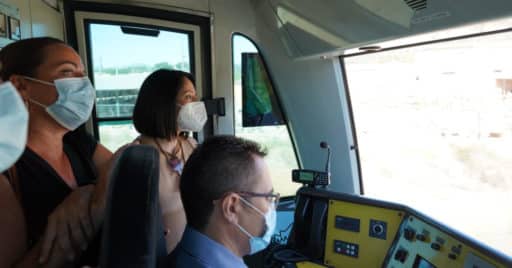 La Consejera de Política Territorial, Obras Públicas y Movilidad, Rebeca Torró, durante el recorrido del tramo Teulada-Gata de Gorgos. © GENERALITAT VALENCIANA.