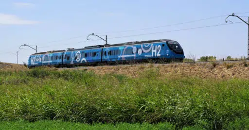 Unidad 463-099 de Renfe, cedidas al consorcio FCH2Rail, durante las primeras pruebas con pila de hidrógeno en la RFIG. © CAF.