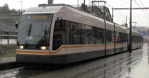 Los nuevos 16 tranvías de la serie 4500 de FGV, a cuyo concurso sólo se ha presentado Stadler, podrían sustituir a las veteranas 3800. MARCOS VIVES DEL SOL.