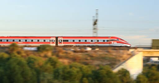 Primer iryo Madrid-Valencia llegando a su destino esta mañana. JORGE HERRERO GIMENO.