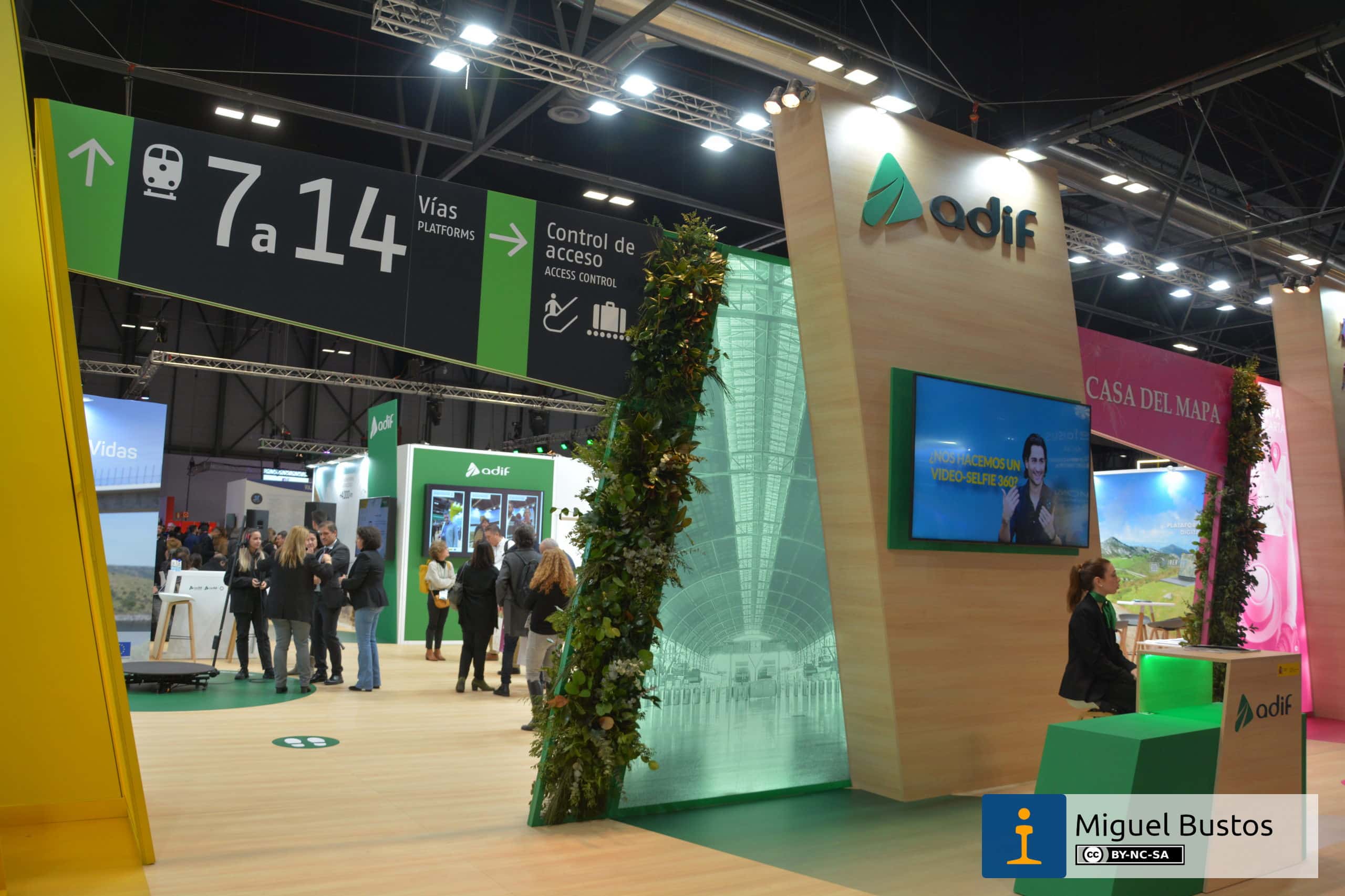 Stand de Adif en FITUR 2023