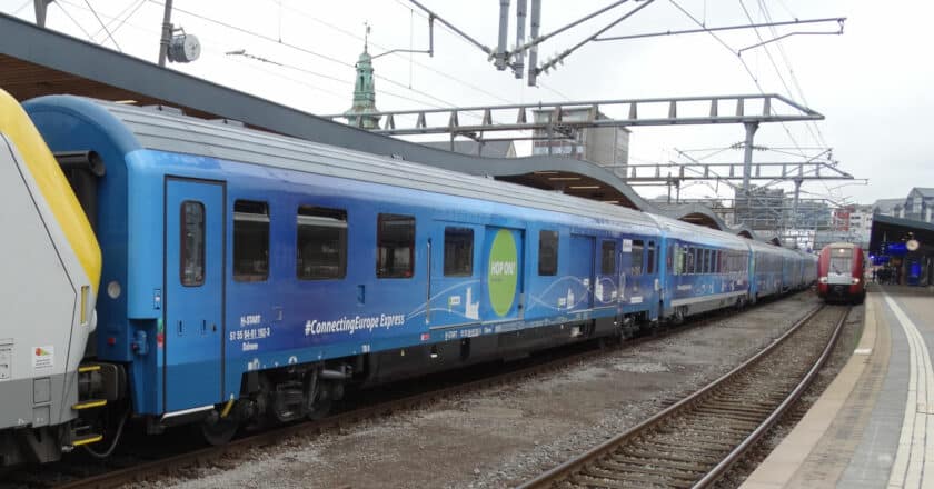 Tren Connecting Europe Express durante su parada en Luxemburgo. MIGUEL BUSTOS.