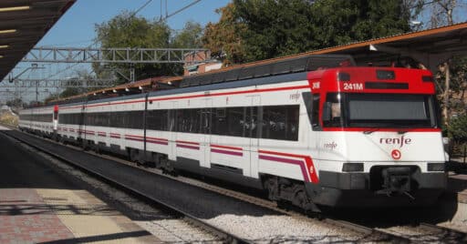 Unidad de la serie 446 de Renfe Cercanías en Villaverde Bajo. ATTILA NÉMETH.