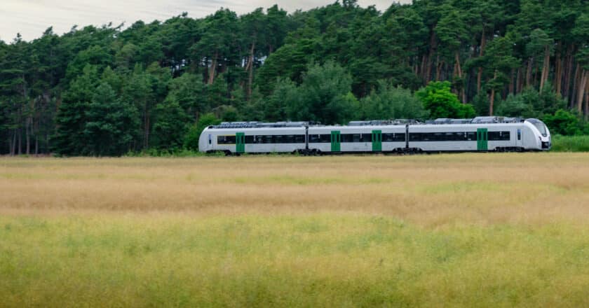 Alstom presenta el Coradia Continental a baterías para VMSA. © ALSTOM