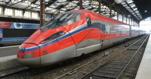 V300 Zefiro de Trenitalia France estacionado en la estación Paris-Gare de Lyon tras hacer un Frecciarossa 1000 Lyon-París. MARCOS ROMERO.