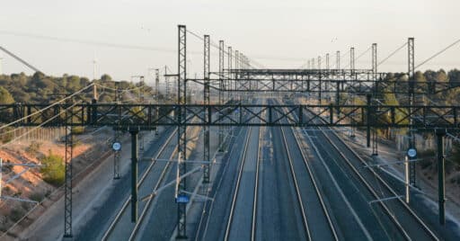 corredor de alta velocidad madrid levante a su paso por gabaldón. miguel bustos