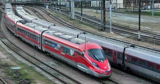 etr 1000 de trenitalia france en parís. cc by sa chabe01