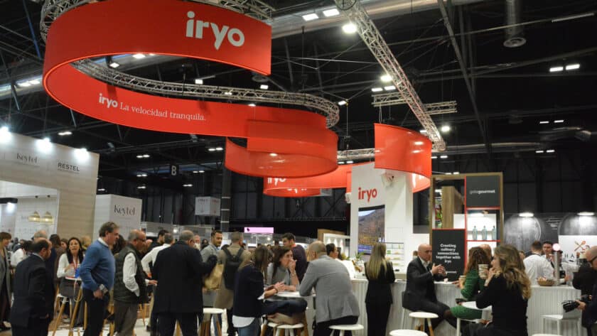 stand de iryo en fitur 2024. miguel bustos