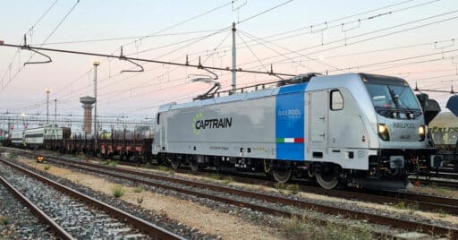 Locomotora Alstom Traxx DC3 alquilada por Captrain Italia a Railpoool. © A. ANSALDI.
