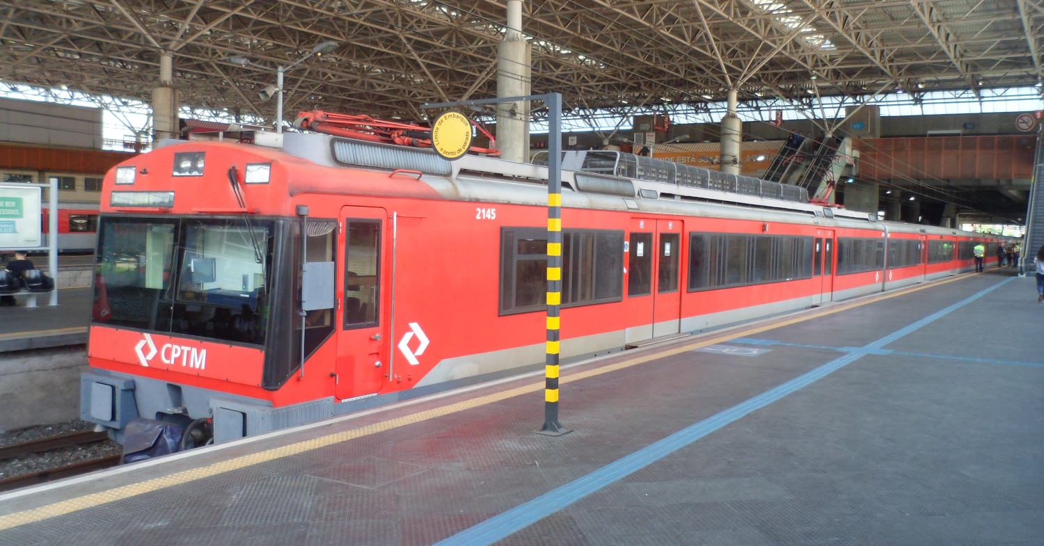 Unidad 2145 en la estación de Brás. IGORMARTINEZ99.