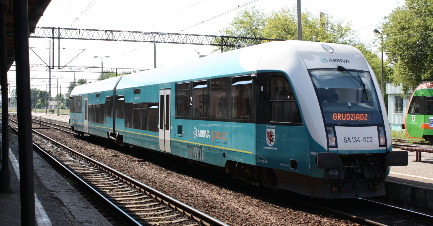 Unidad Pesa 218M, de la serie SA134, de Arriva PCC. BADROCK.