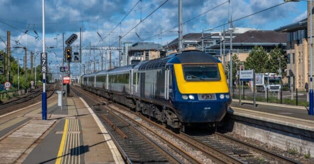 HST (Intercity 125) de ScotRail en Edinburgh Haymarket. (CC BY NC SA) PAUL SMITH.