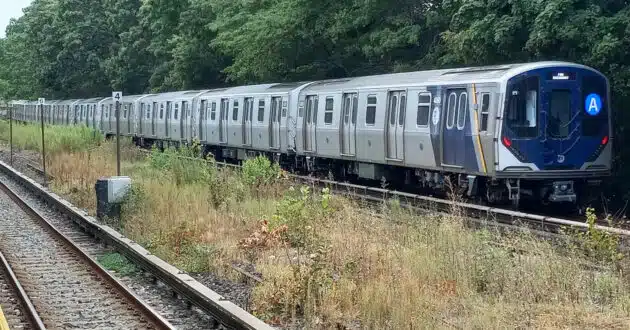 Tren de coches R211A del metro de Nueva York. KIDFLY182.