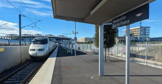 Tren de la serie 100 de Renfe en la estación de Montpellier Sud de France. © RENFE.