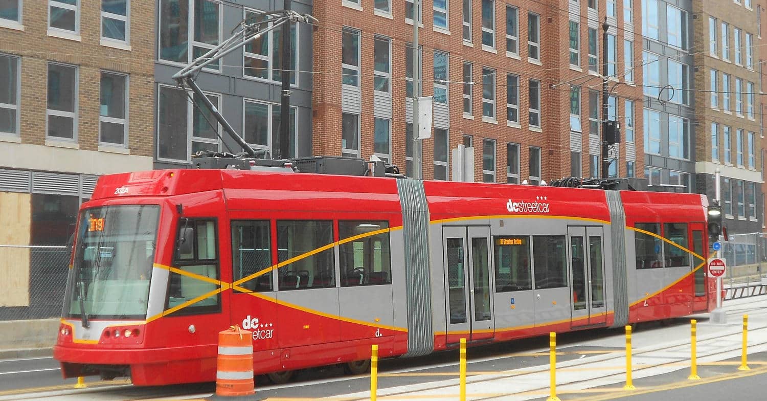 Washington tram testing in 2014. (CC BY SA) MICHAEL J-Wikimedia Commons.