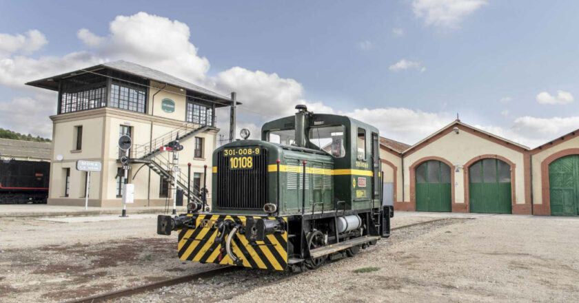 Locomotora Memé del Museo de Mora la Nova