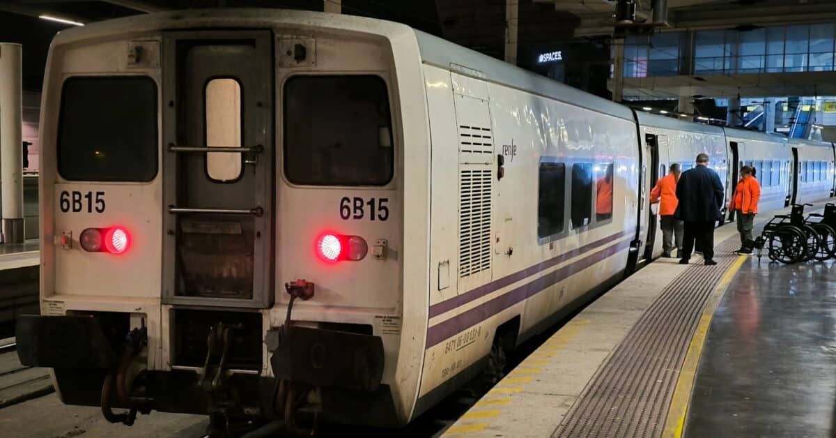 One of the compositions that will go to Leo Express, after finishing its last service in Spain © MIGUEL BUSTOS.
