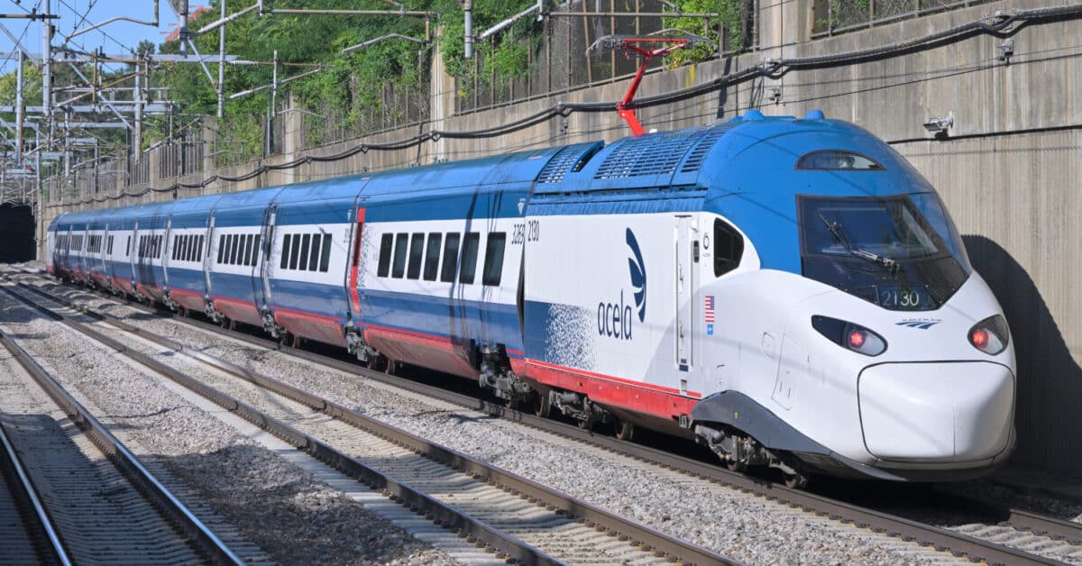 NextGen Acela (Avelia Liberty) testing in Boston (CC BY SA) 4300STREETCAR-Wikimedia Commons. Cropped image