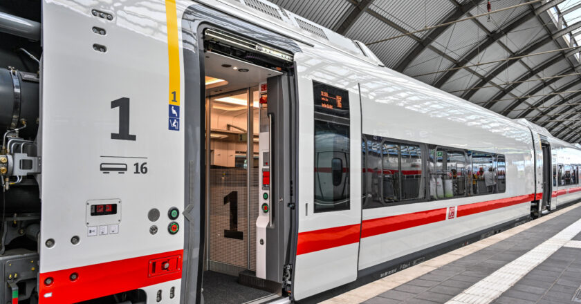 Coche de primera clase del nuevo ICE L fabricado por Talgo para DB. © DEUTSCHE BAHN.