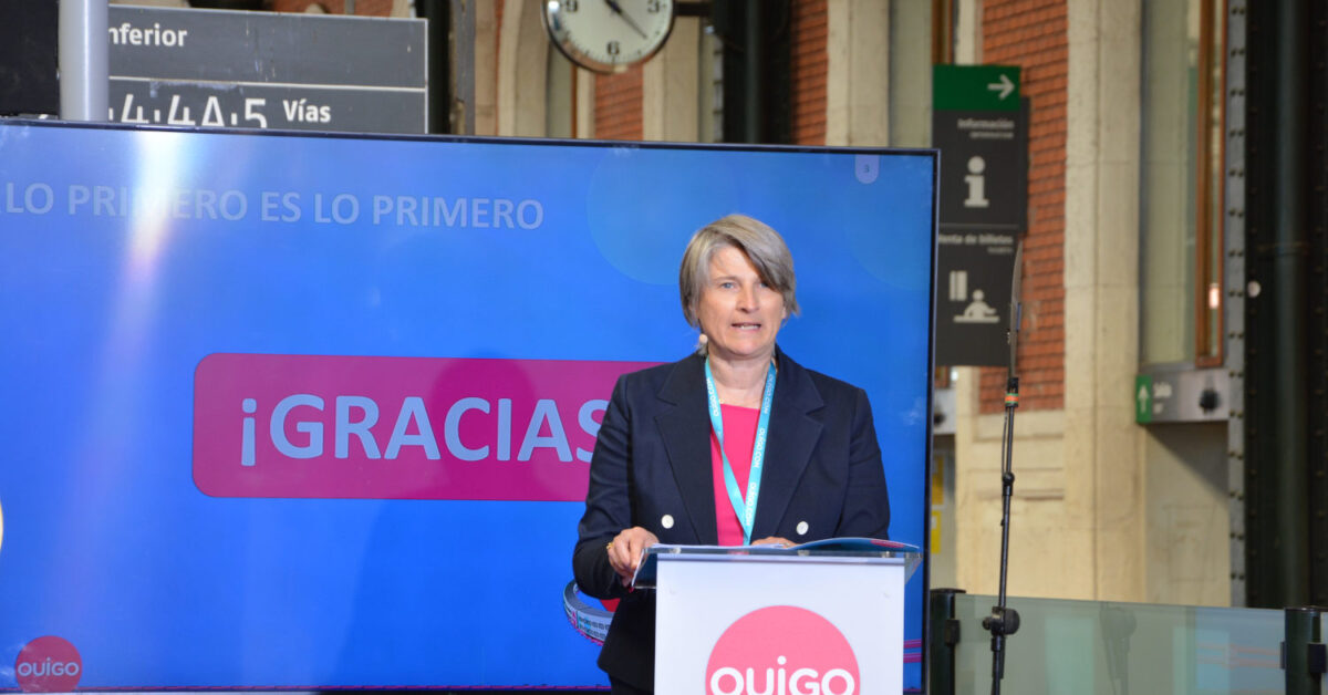 Hèléne Valenzuela, aún directora General de Ouigo España, en Valladolid Campo Grande durante una ceremonia inaugural. © MIGUEL BUSTOS.