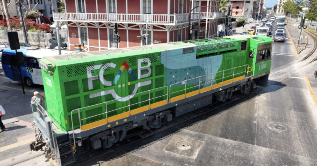 Locomotora con pila de hidrógeno del Ferrocarril de Antofagasta a Bolivia. © FCAB.