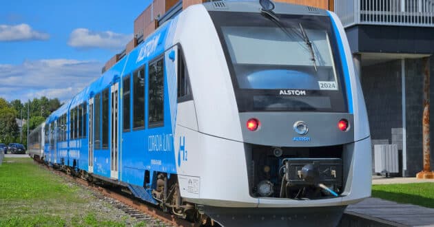 Tren Coradia iLint de Alstom durante una demostración de la tecnología en Canadá. (CC BY SA) SCARLETT KANG-Wikimedia Commons.
