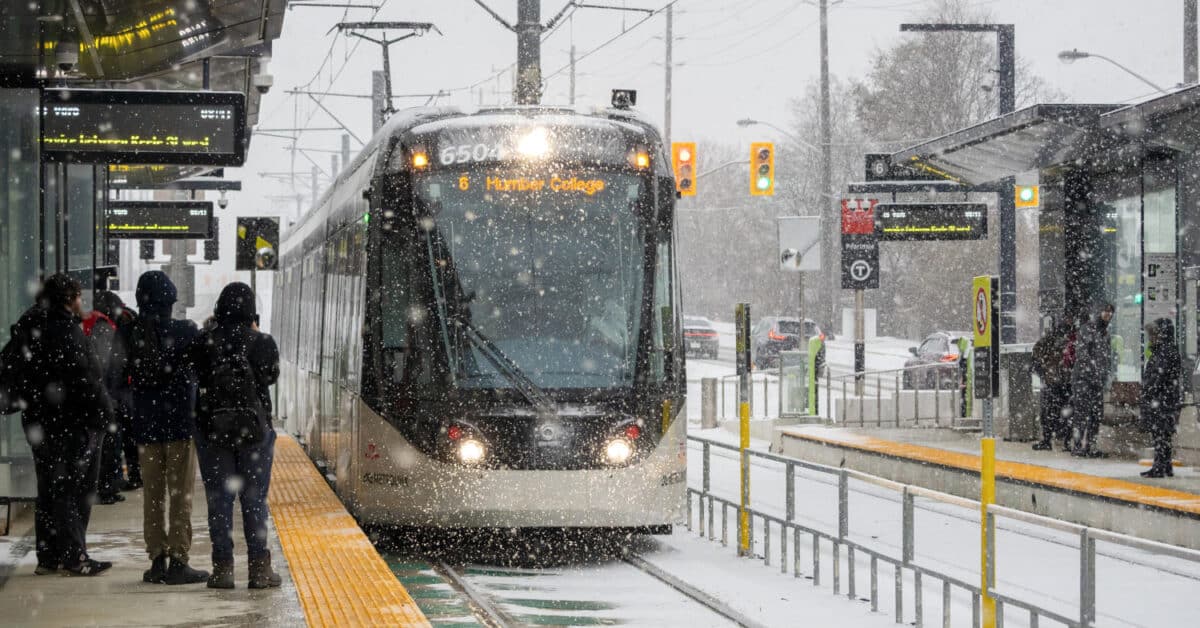 Alstom Citadis Spirit tram at Peardale station on the Finch West during its first day of service (CC BY SA) DILLAN PAYNE-Flickr. Image cropped.