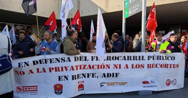 Demonstration called yesterday during the Zaragoza-Delicias railway strike. © CGT.