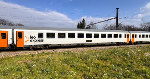 Coches RIC comprados por Renfe para Leo Express, con la nueva librea del operador checo. © RENFE.