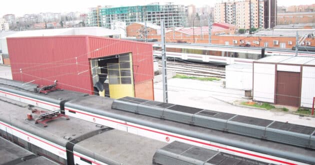 Renfe's offices in Móstoles-El Soto. (CC BY SA) ZARATEMAN-Wikimedia Commons. Cropped image.