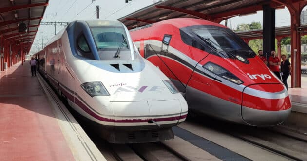 Trenes de Renfe e Iryo en Chamartín. © MIGUEL BUSTOS.