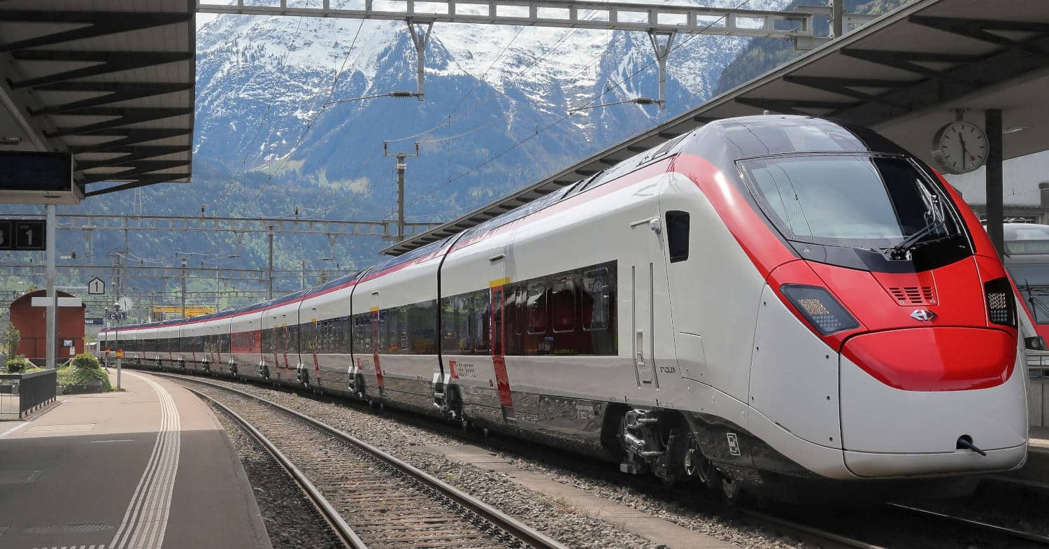 Suiza prevé servicios ferroviarios hacia Londres durante la próxima década