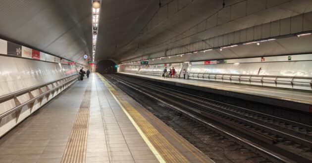 Pátios da estação de Laguna. © MIGUEL BUSTOS.