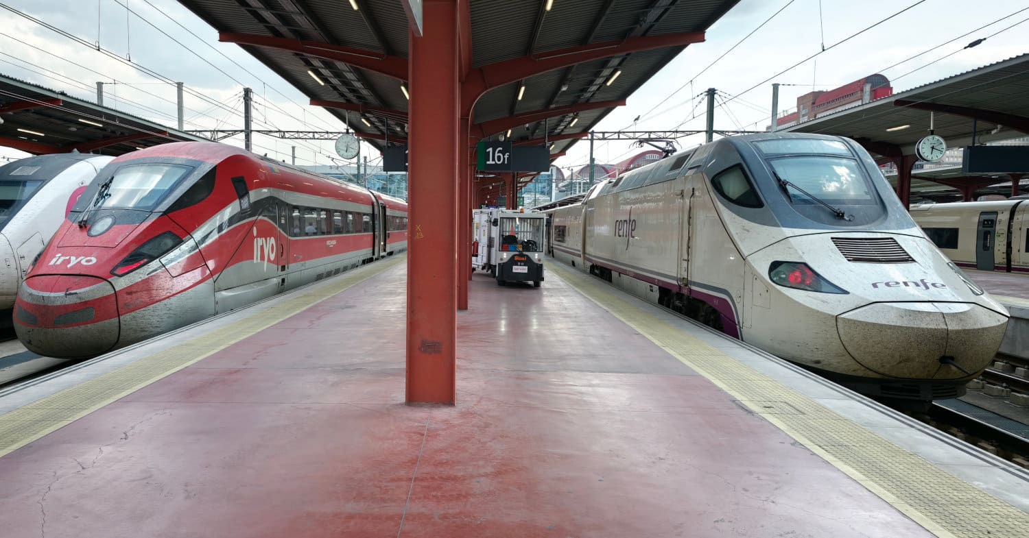 Renfe estudia un recurso contencioso-administrativo contra la resolución de la CNMC por los talleres